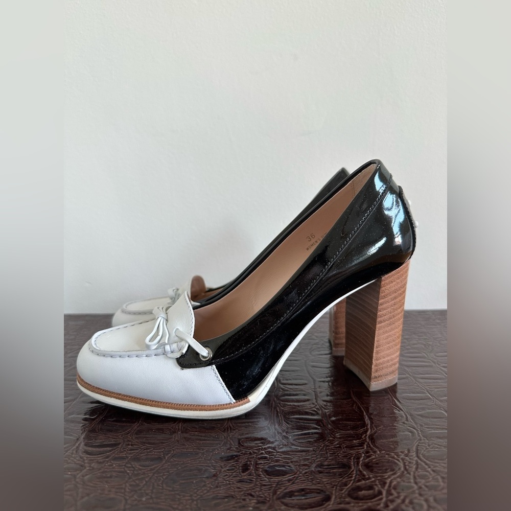 Tod’a Leather Pumps